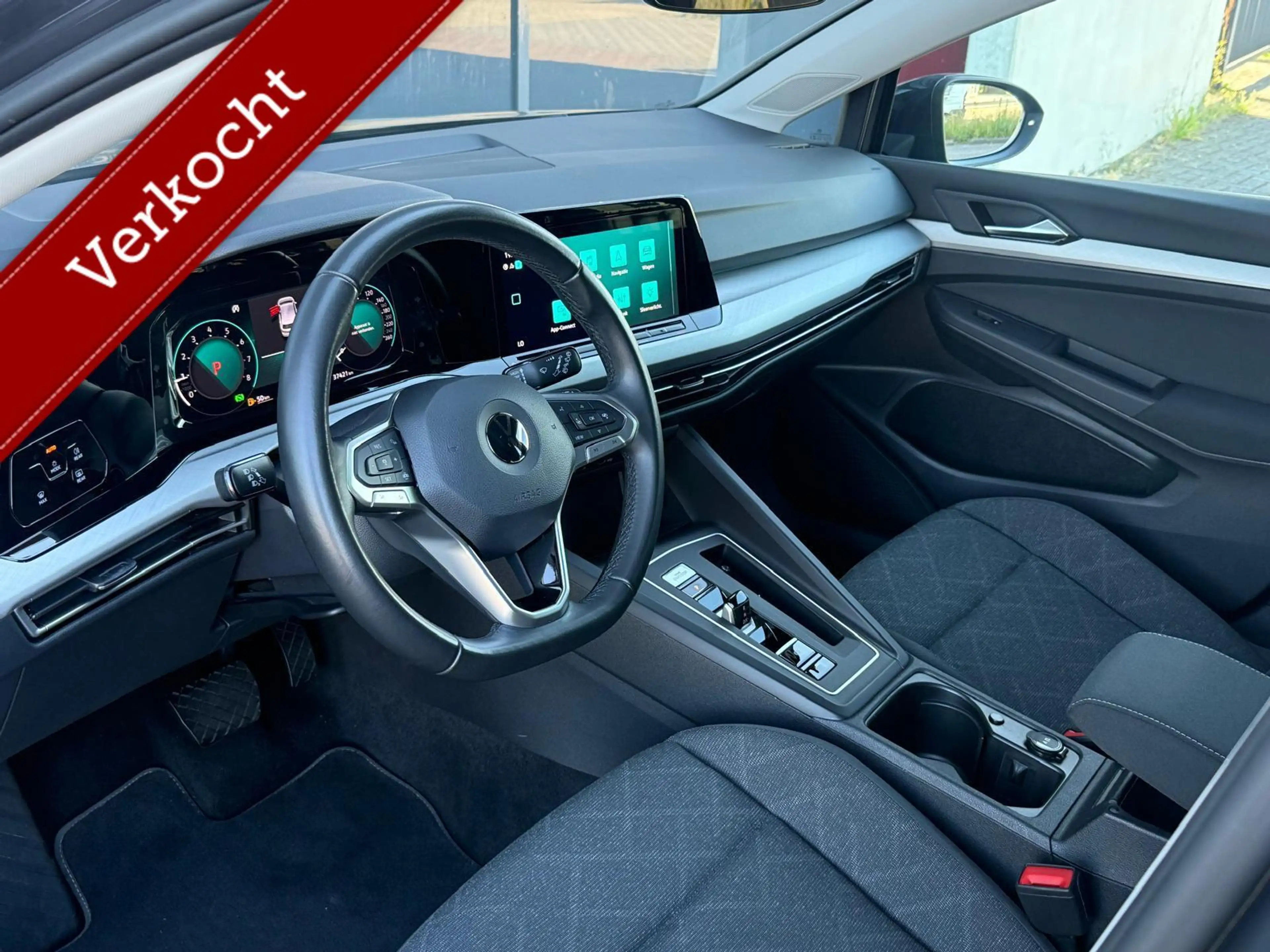 Volkswagen Golf 1.0 eTSI Life Business / Naviagtie/Automaat/ Nieuw — photo 11