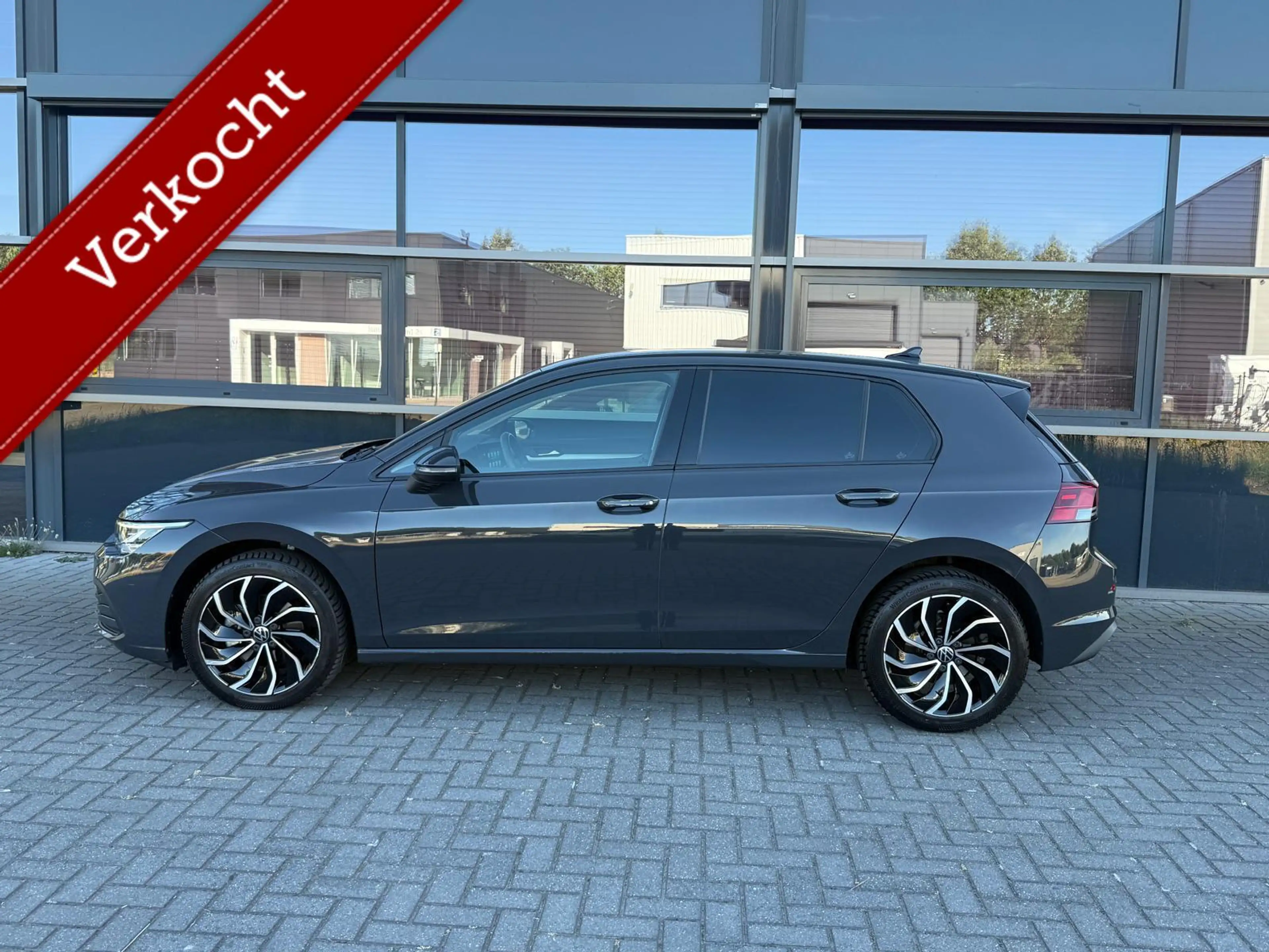 Volkswagen Golf 1.0 eTSI Life Business / Naviagtie/Automaat/ Nieuw — photo 9