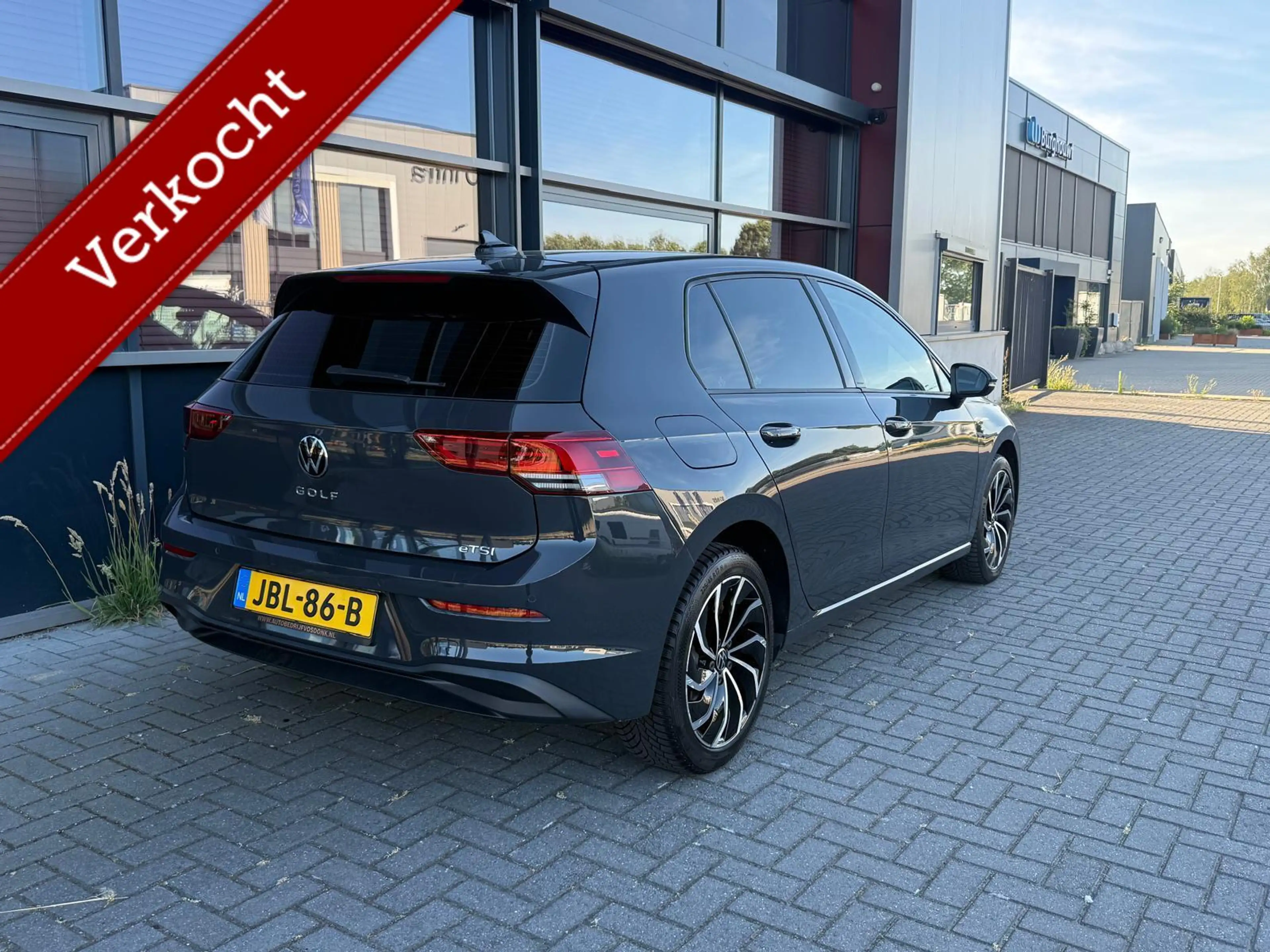 Volkswagen Golf 1.0 eTSI Life Business / Naviagtie/Automaat/ Nieuw — photo 6