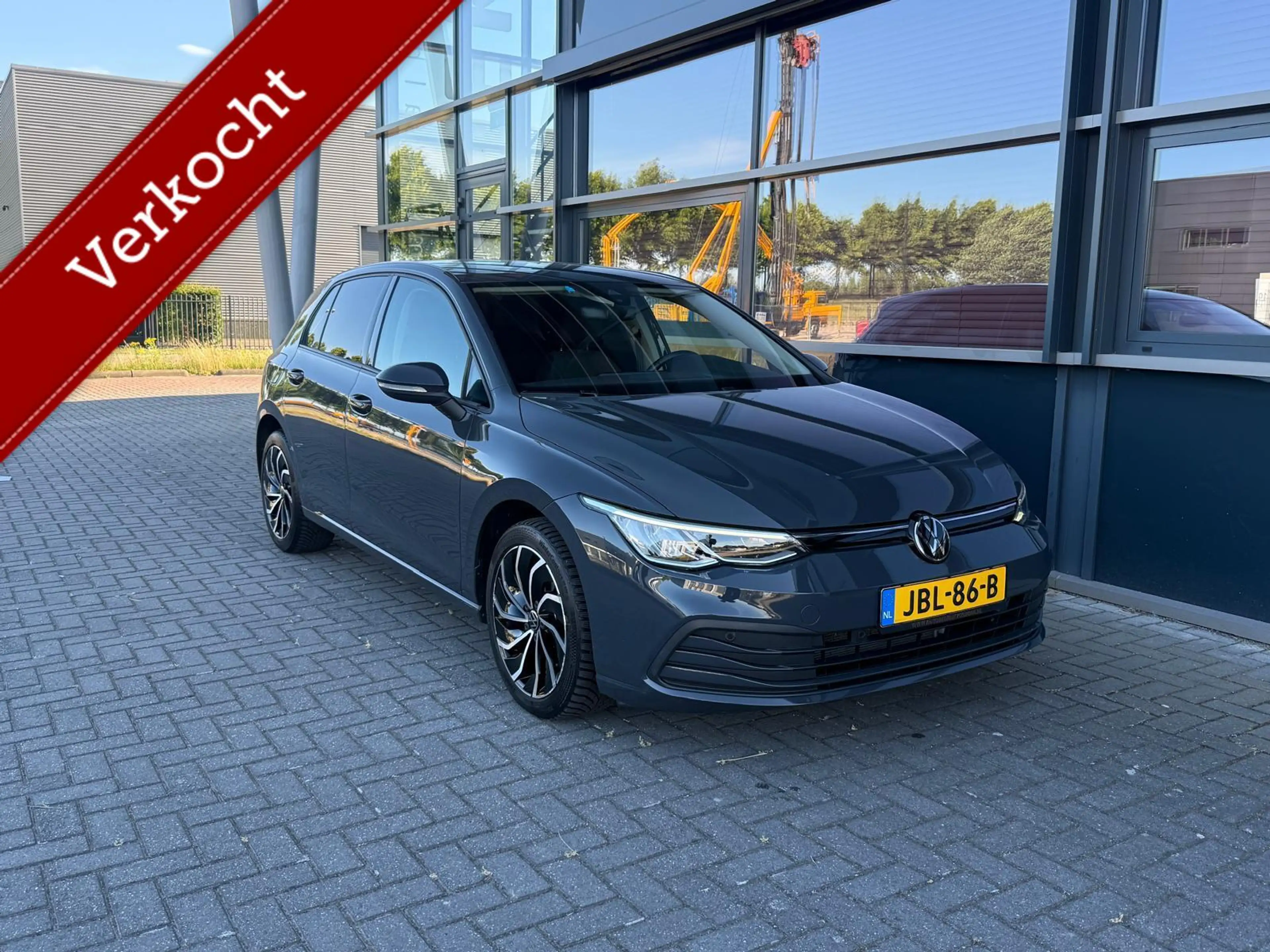 Volkswagen Golf 1.0 eTSI Life Business / Naviagtie/Automaat/ Nieuw — photo 8