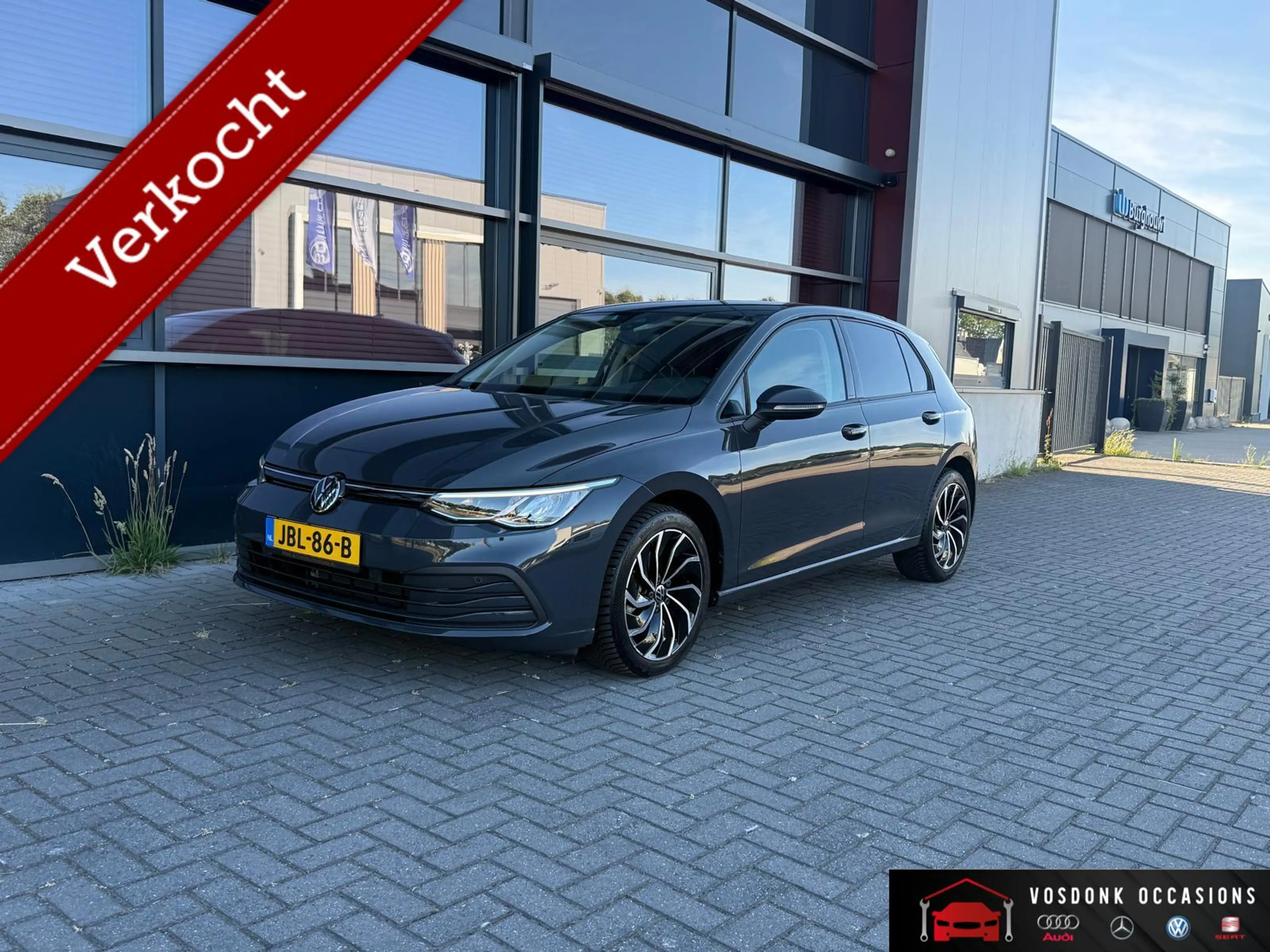 Volkswagen Golf 1.0 eTSI Life Business / Naviagtie/Automaat/ Nieuw — photo 3