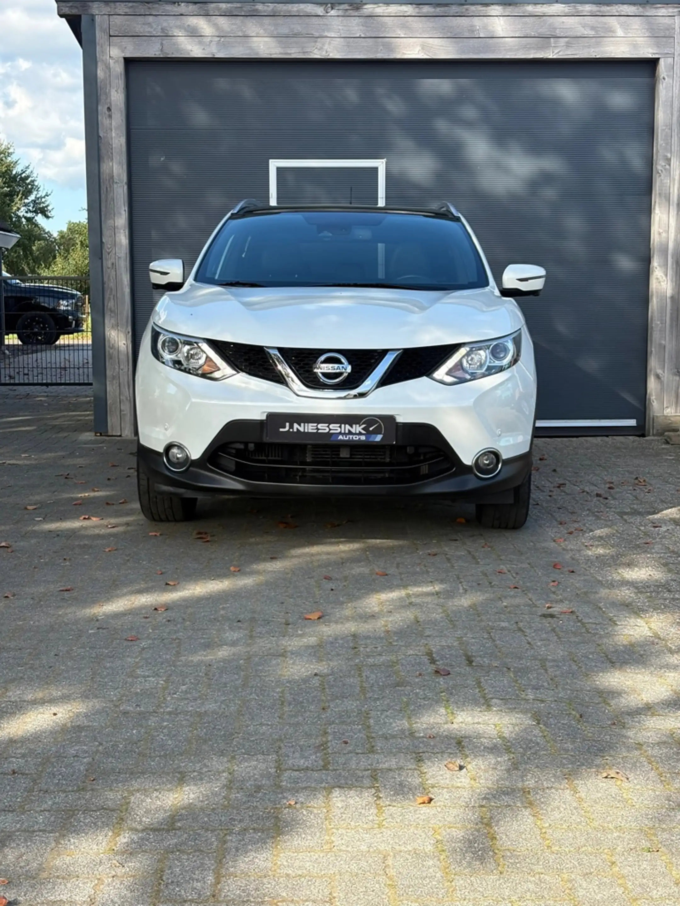 Nissan Qashqai 1.2 N-Vision — photo 3