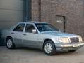 Mercedes-Benz E 320 W124, 5-Gang Autom., Scheckheft & gute Historie Silber - thumbnail 3