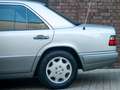 Mercedes-Benz E 320 W124, 5-Gang Autom., Scheckheft & gute Historie Silber - thumbnail 8