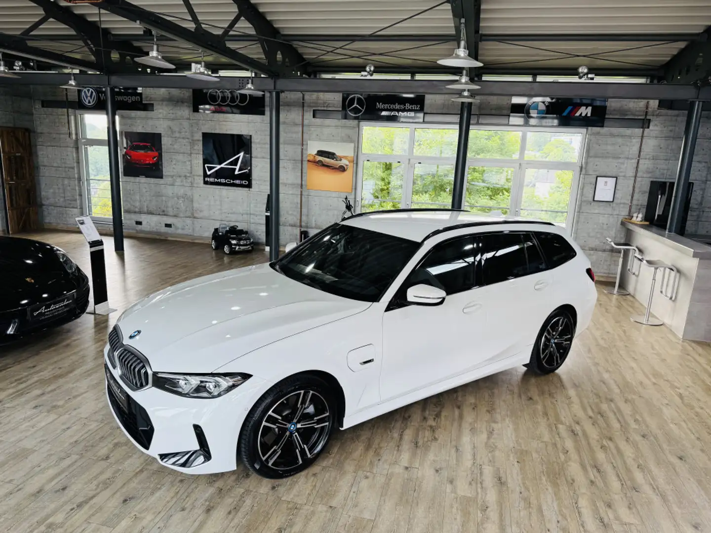 BMW 320 e M-Sport*HUD*WIDESCREEN*GARANTIE*LED Weiß - 2