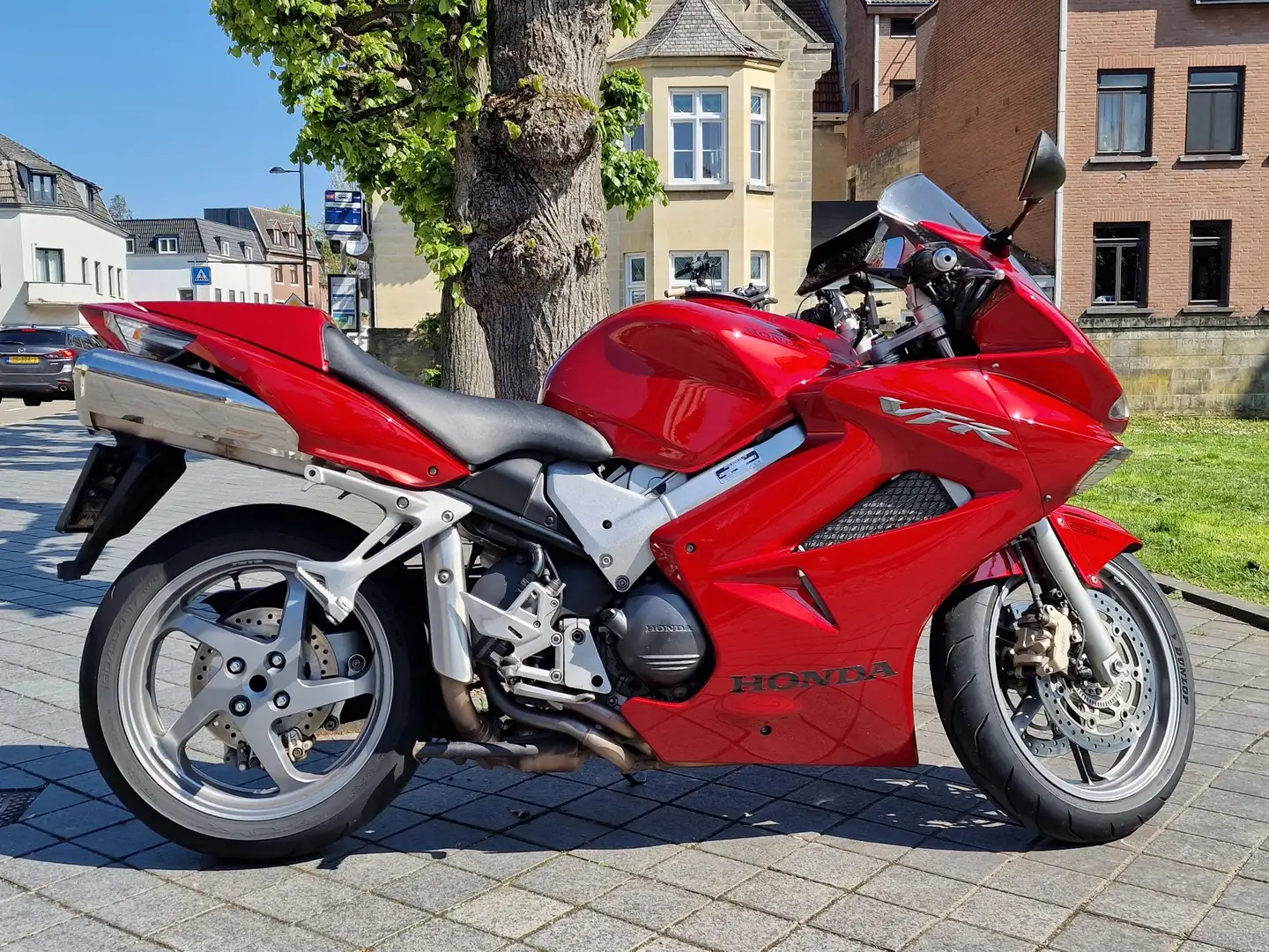 Honda VFR 800 Super mooie VFR 800 Vtec Piros - 1