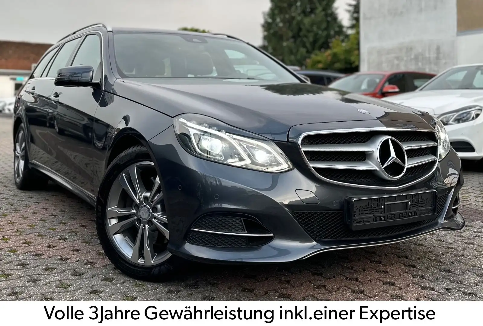 Mercedes-Benz E 250 E250 T NAVI-AUTOMA-LEDER-SCHIEBEDACH- Gris - 1