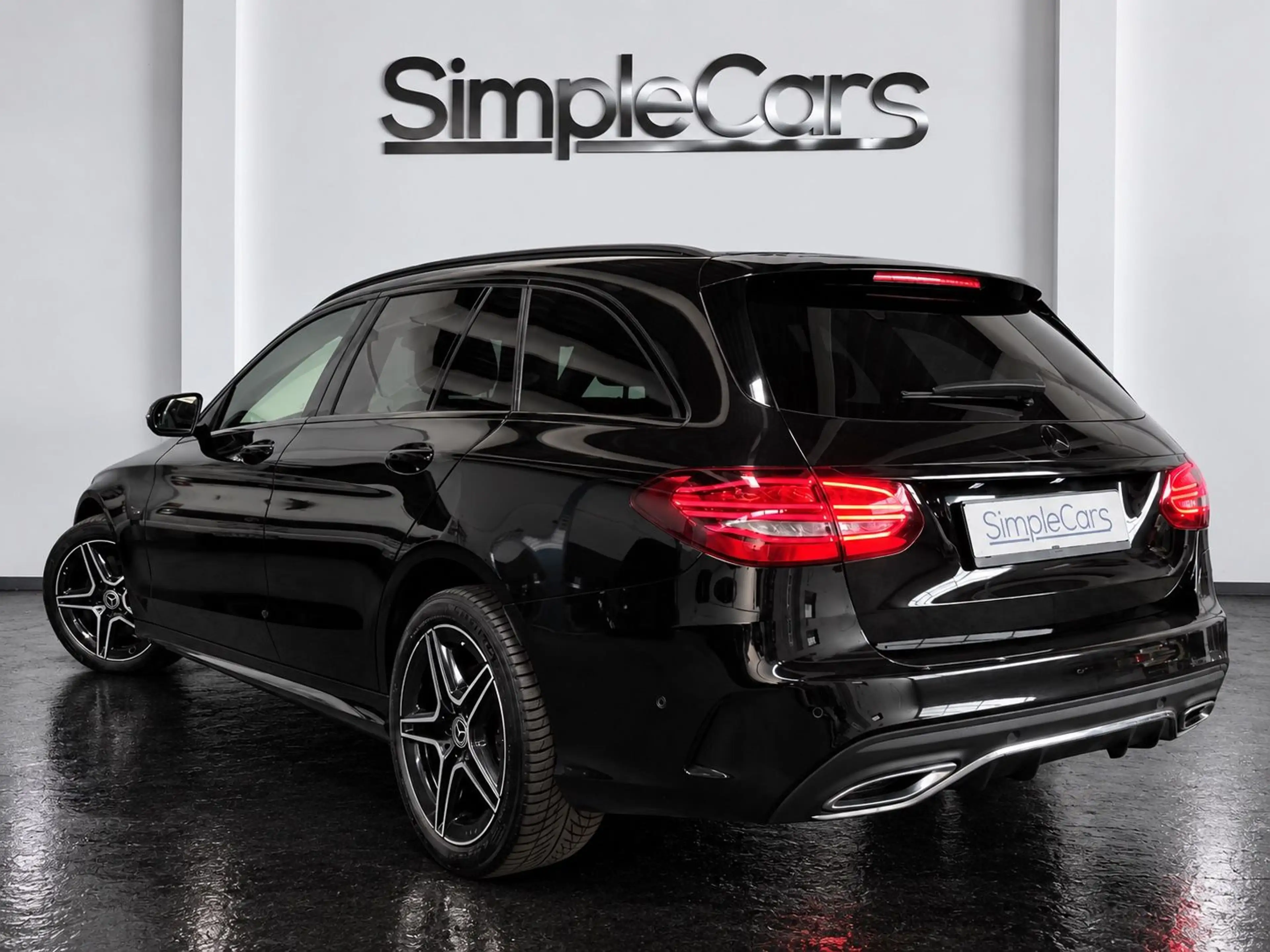 Mercedes-Benz C 300 de AMG-LINE Night Edition — photo 3