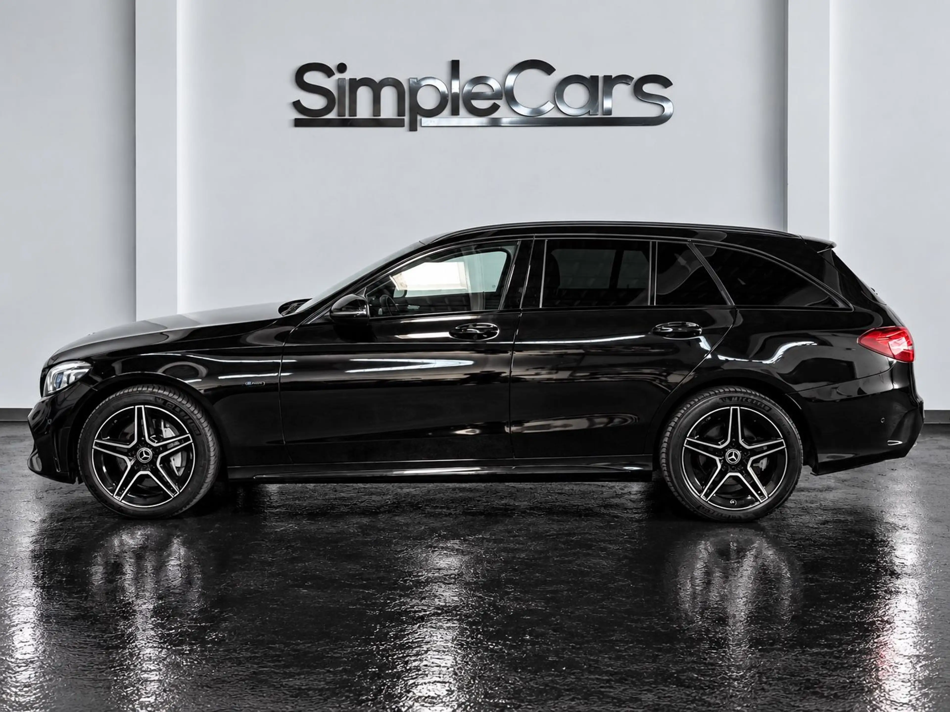 Mercedes-Benz C 300 de AMG-LINE Night Edition — photo 2