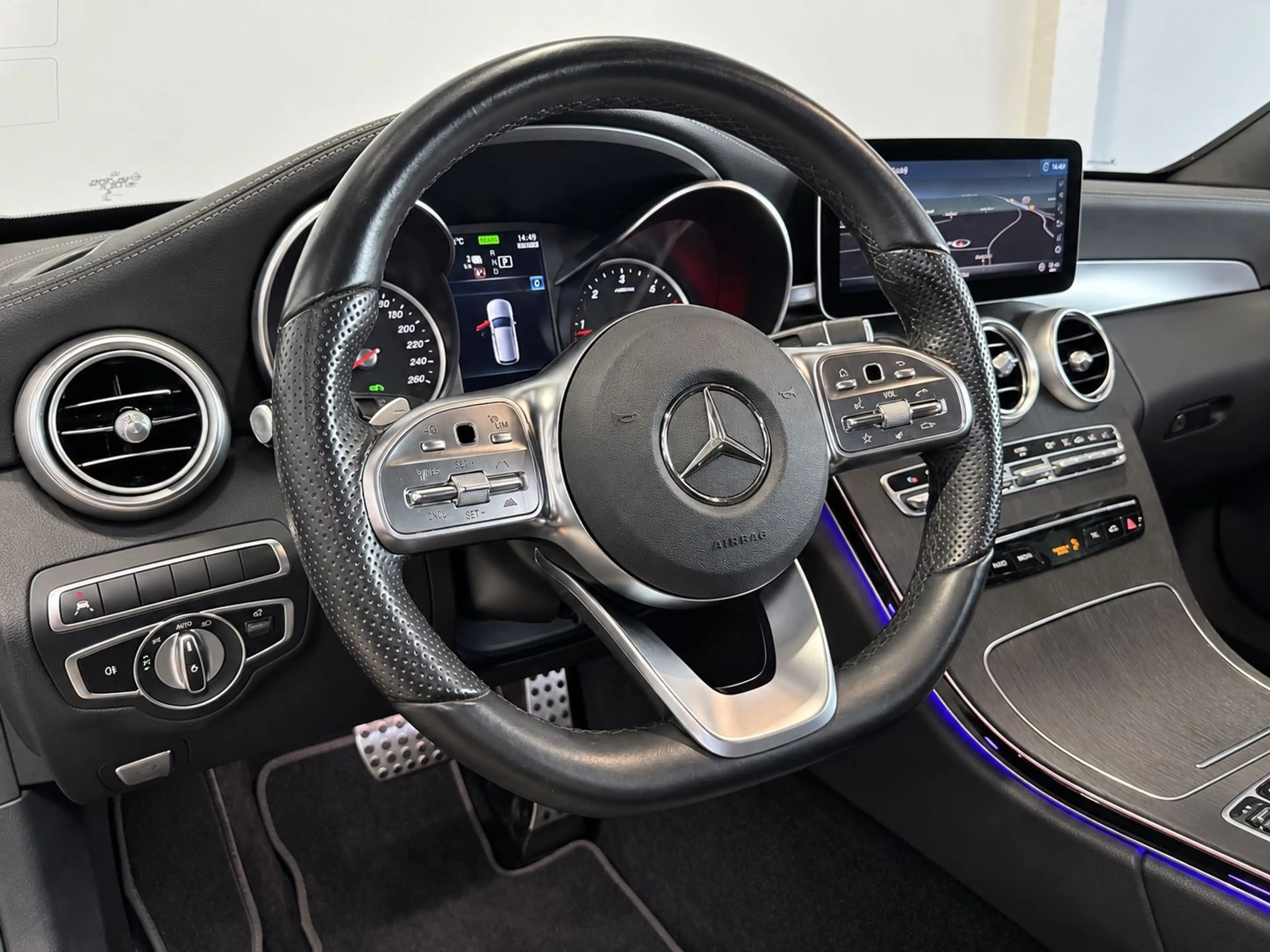 Mercedes-Benz C 300 de AMG-LINE Night Edition — photo 10