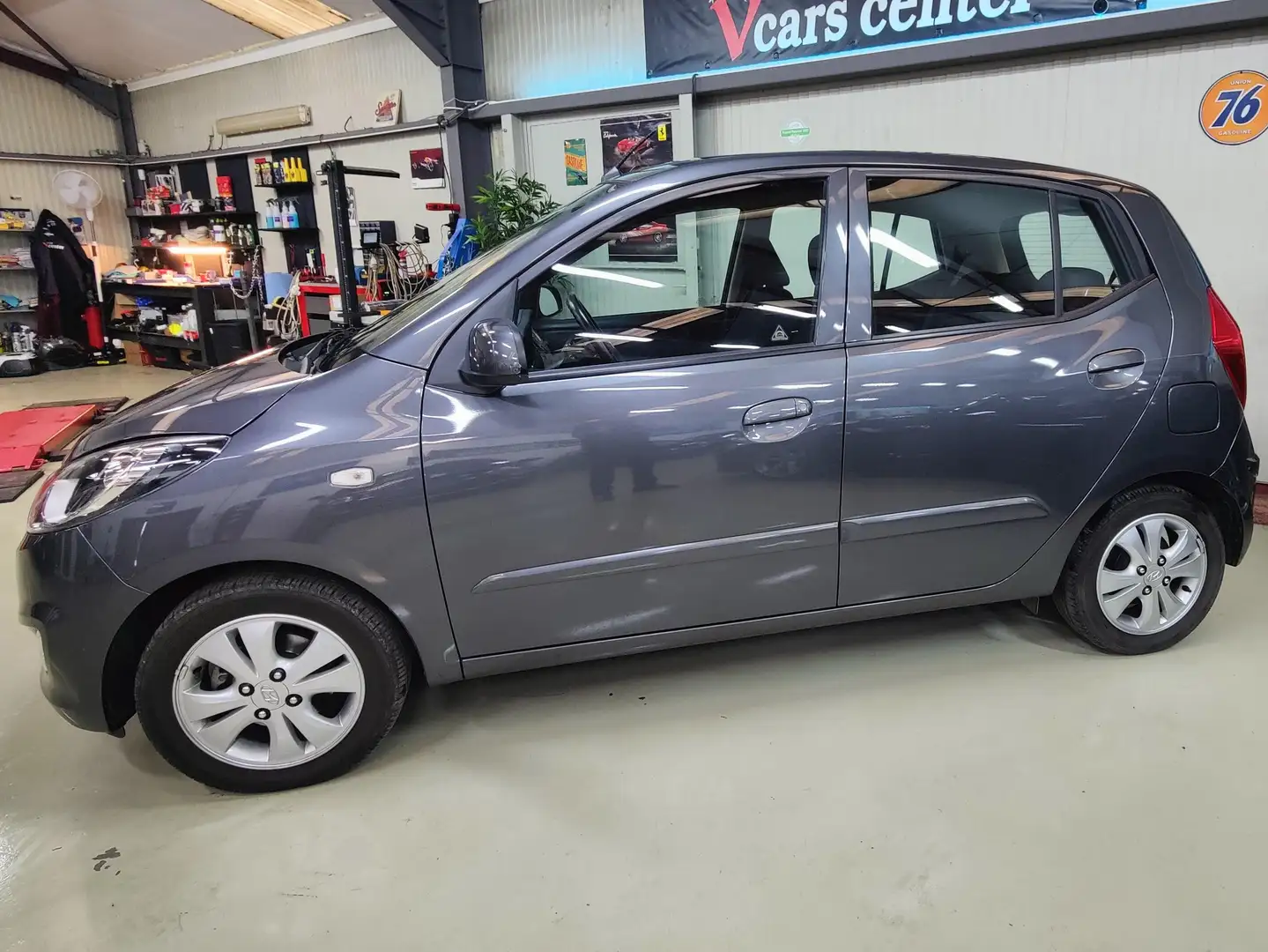 Hyundai i10 i10 1.1i ess., Airco, 30.000KM, 1er Prop, A voir!! Gris - 2
