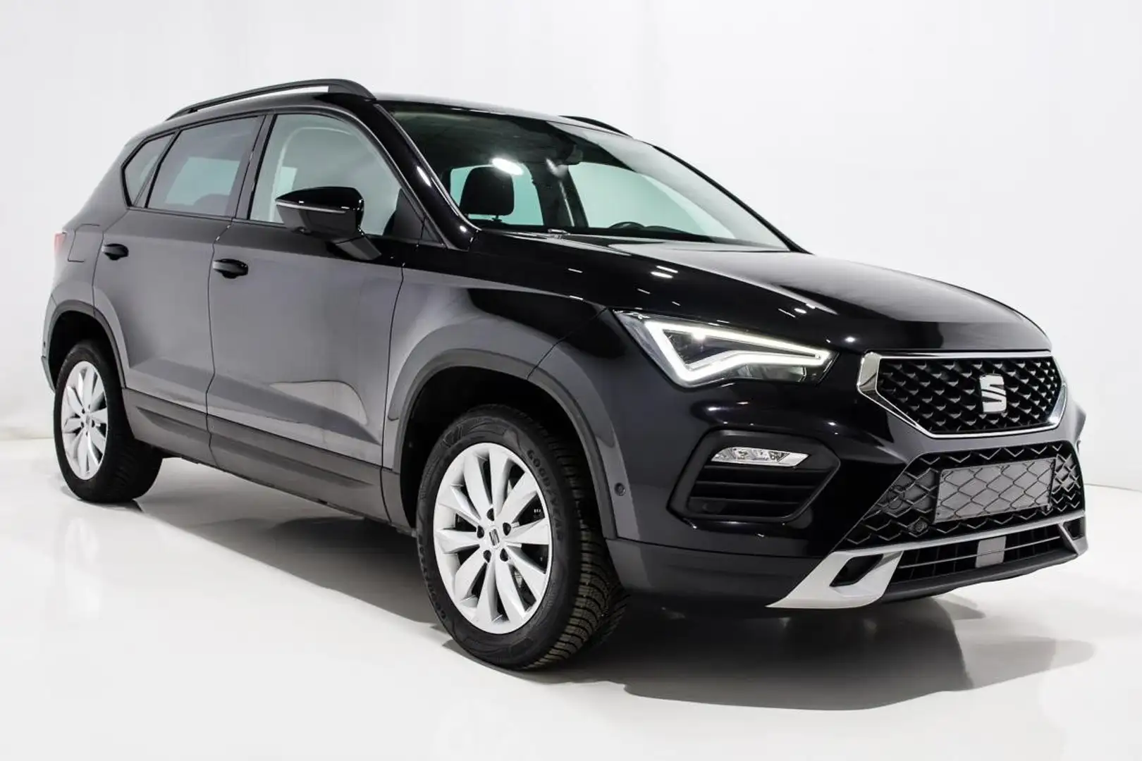 SEAT Ateca 1.0 TSI 110pk NAVI/AIRCO/CAMERA/CRUISE/PDC/NIEUW ! Zwart - 2