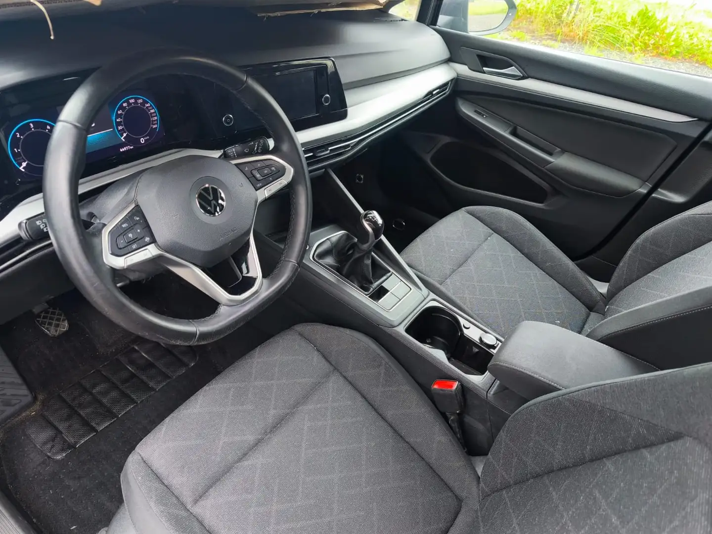 Volkswagen Golf Variant 2,0 TDI Life Grau - 2