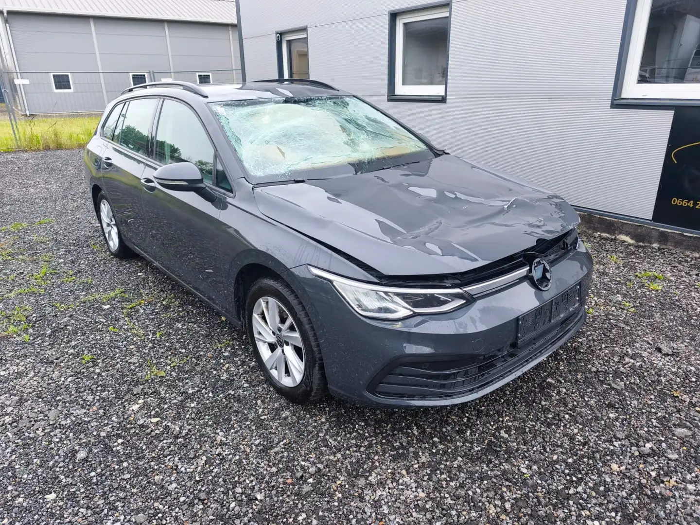 Volkswagen Golf Variant 2,0 TDI Life Grau - 1