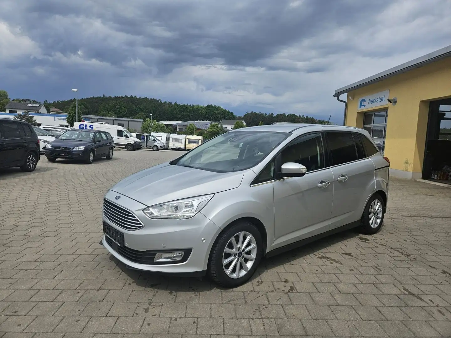 Ford C-Max 2,0TDCi 110kW PowerShift Titanium Argent - 1