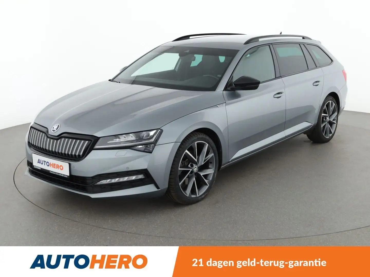 Skoda Superb 1.4 Plug-in Hybrid Sportline iV Grau - 1