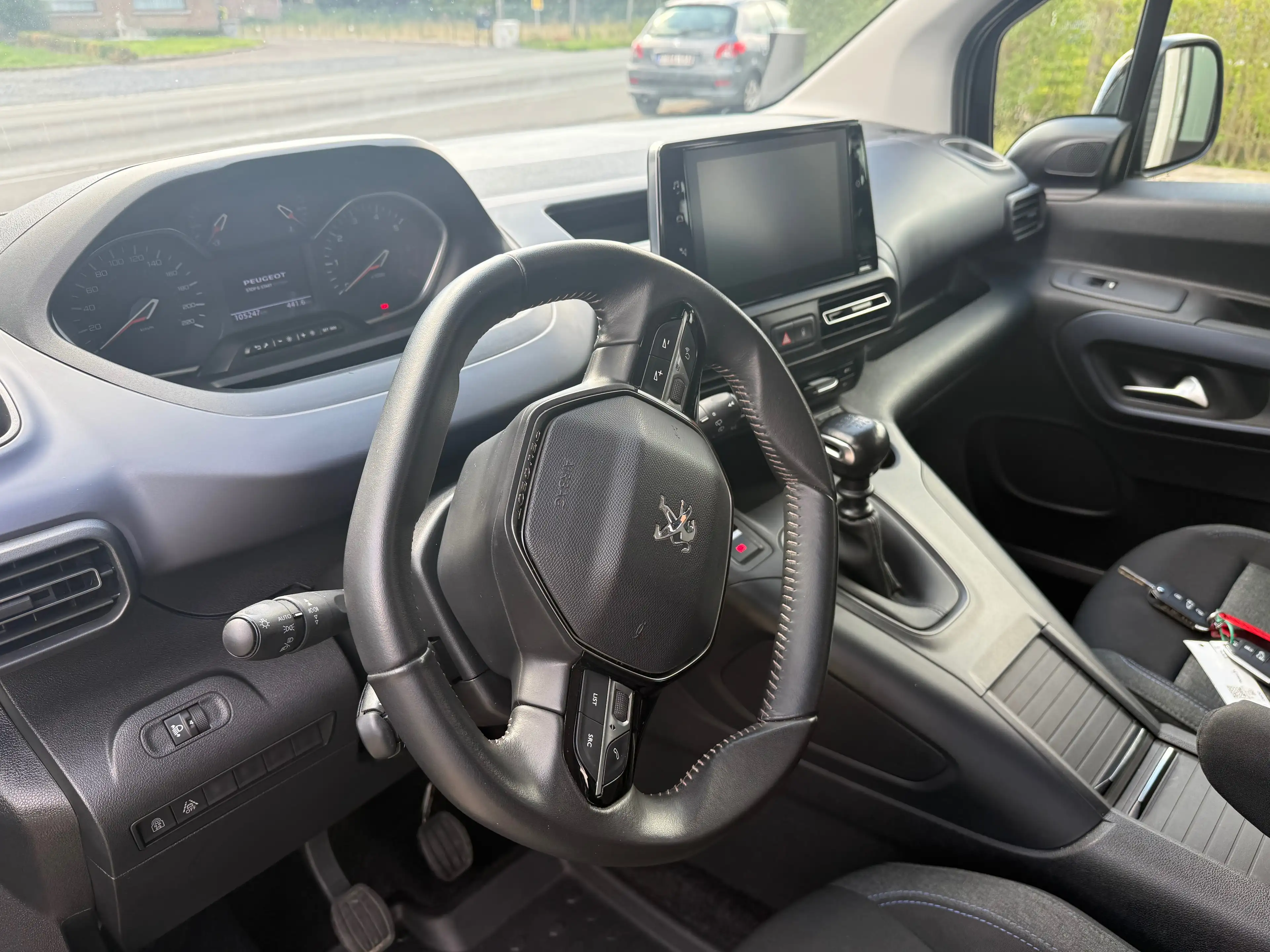 Peugeot Rifter Rifter 1.5 BlueHDi Standard Allure Pack AGC S — photo 11