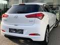 Hyundai i20 1.1 CRDi Blackline / Clim Auto / Cruise / PDC Blanc - thumbnail 4
