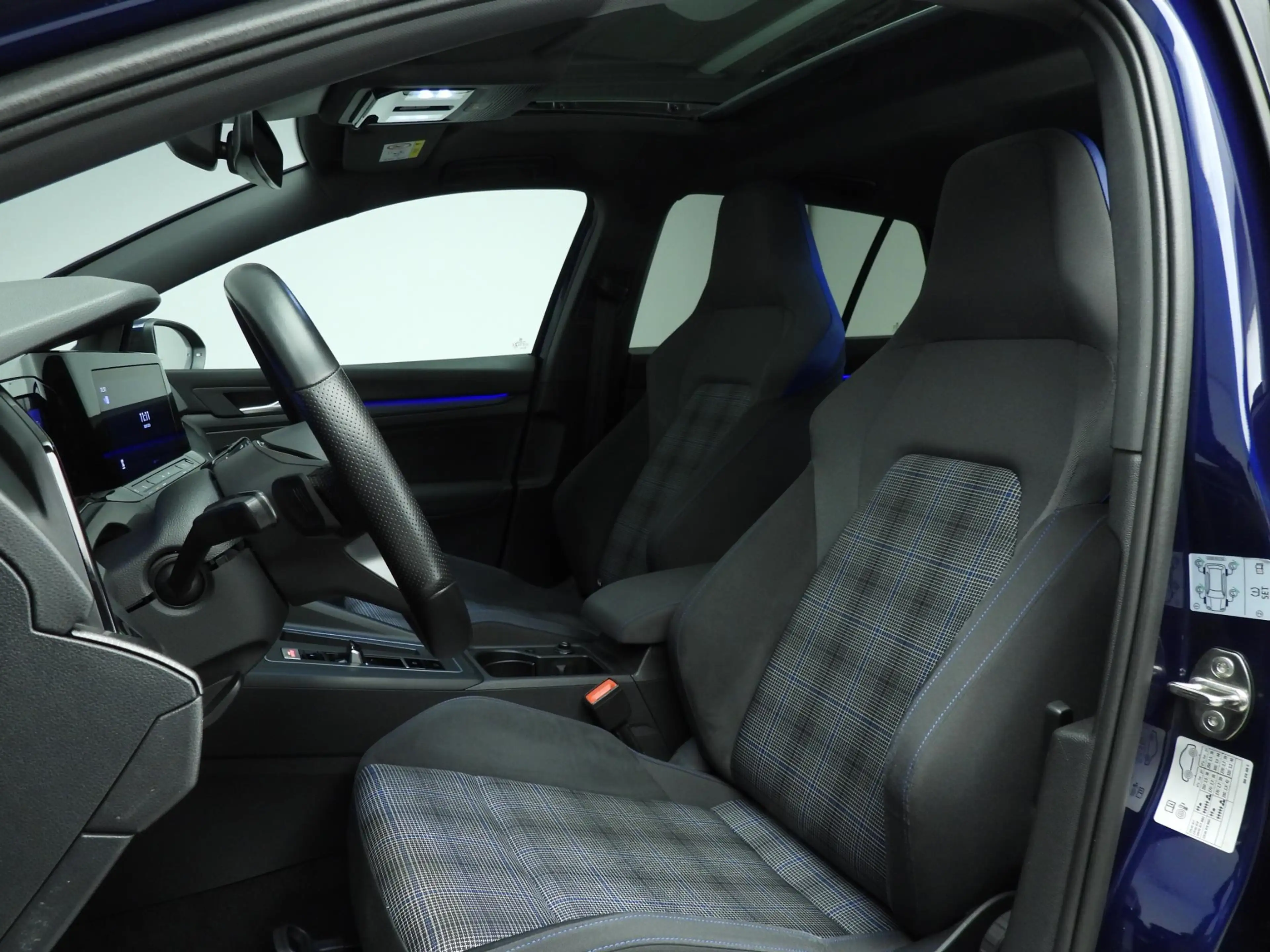 Volkswagen Golf GTE 1.4 eHybrid SoH 87,6% | Pano | Trekhaak elek. | HU — photo 7