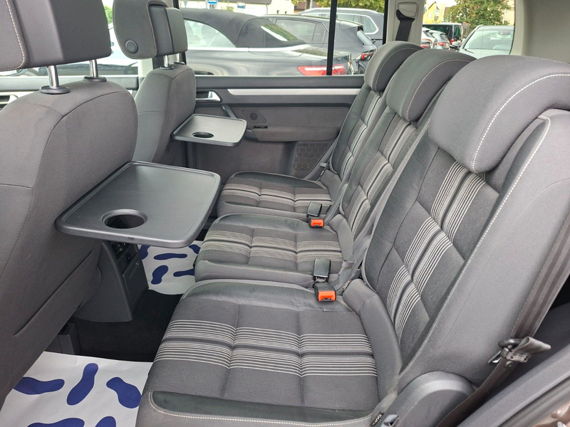 Volkswagen Touran Match — photo 15