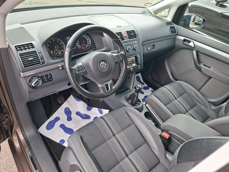 Volkswagen Touran Match — photo 14
