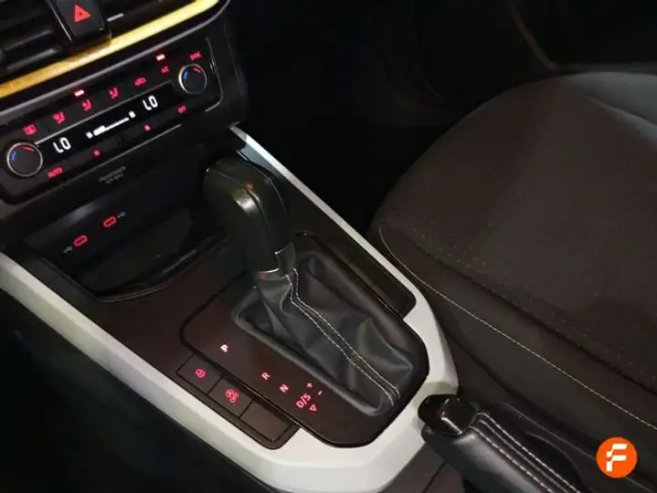 SEAT Arona 2024, foto 12