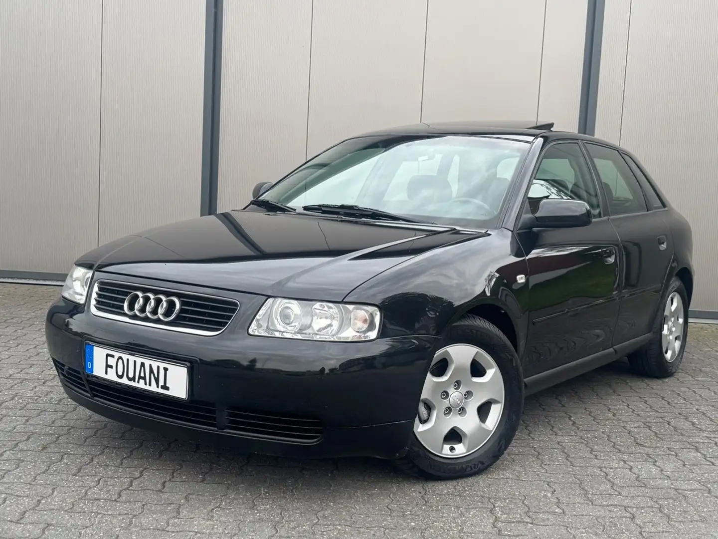 Audi A3 1.6 Attraction - 1