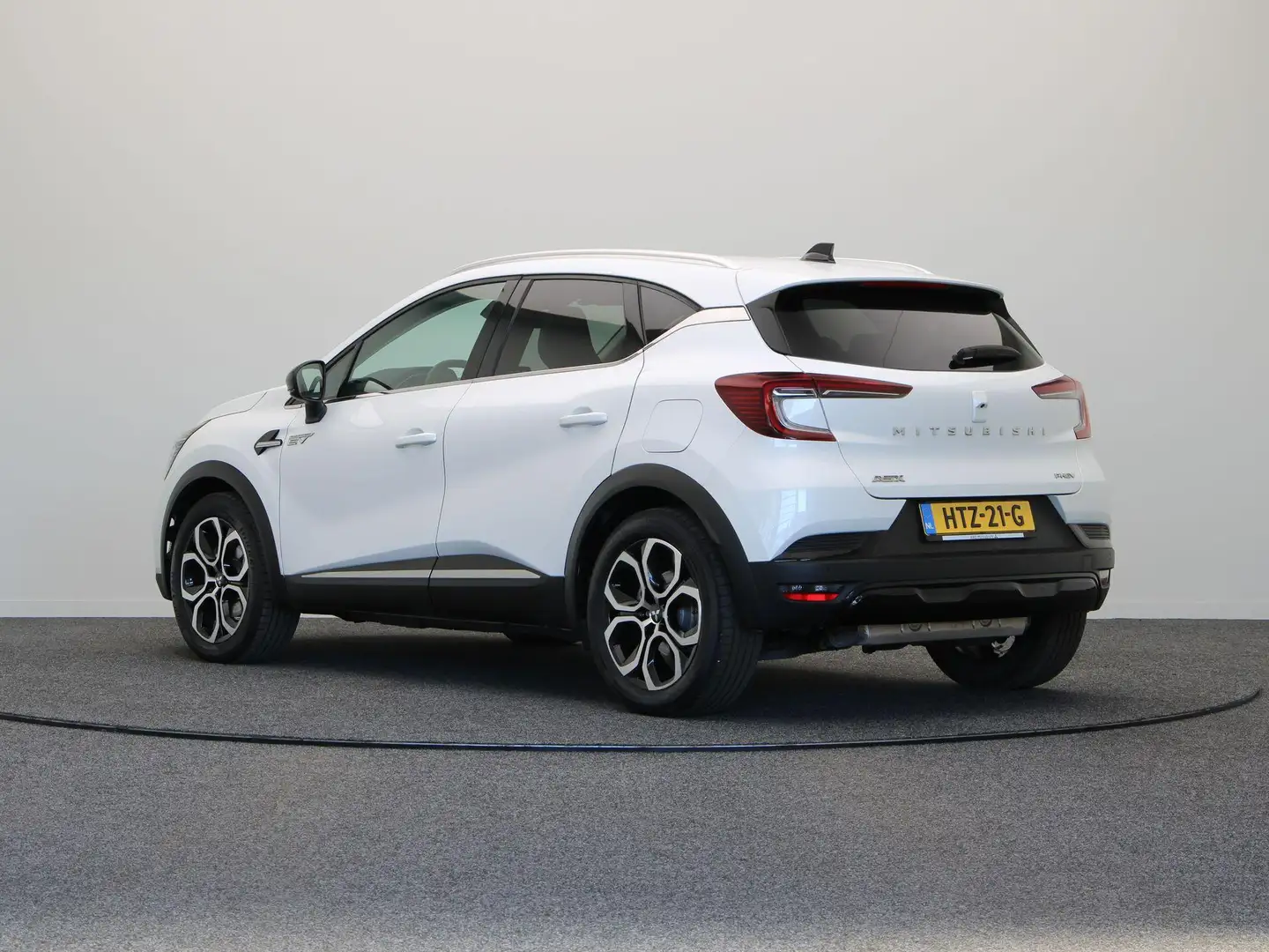 Mitsubishi ASX 1.6 PHEV AT Intense+ | Stoel en stuurverwarming | Wit - 2