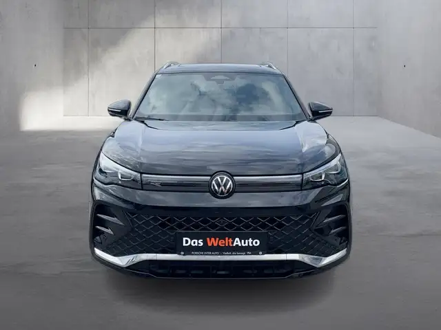 Volkswagen Tiguan view 8