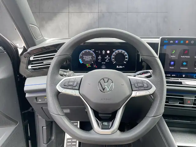 Volkswagen Tiguan view 10