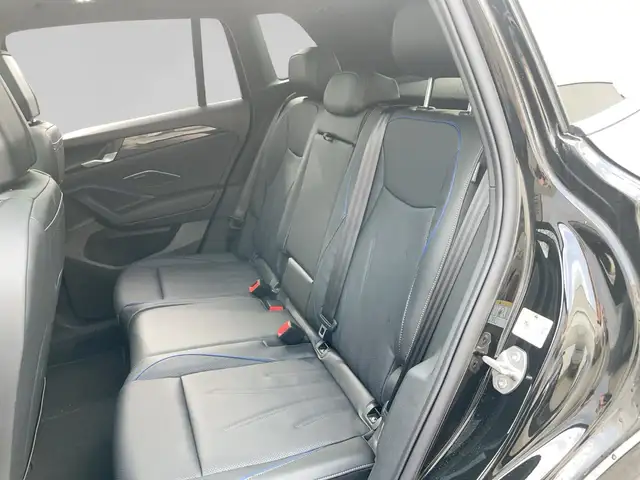 Volkswagen Tiguan view 12