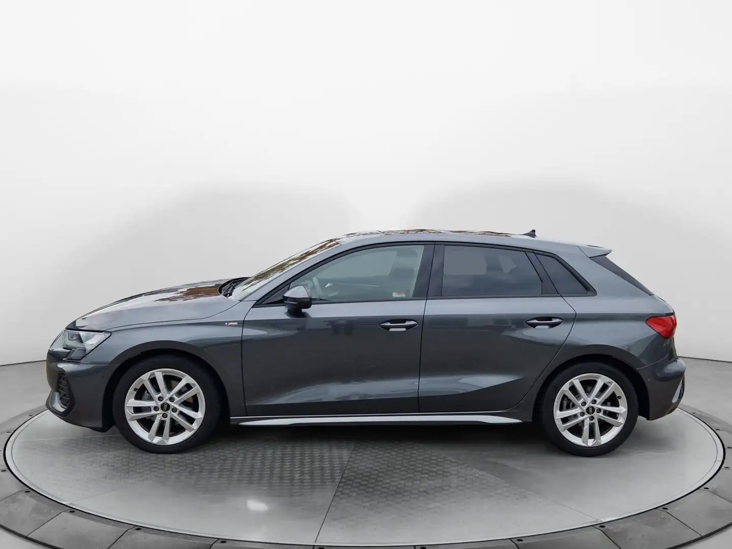 Audi A3 35 TDI S-Tronic S-Line, EA8, RFK, S Gris - 2