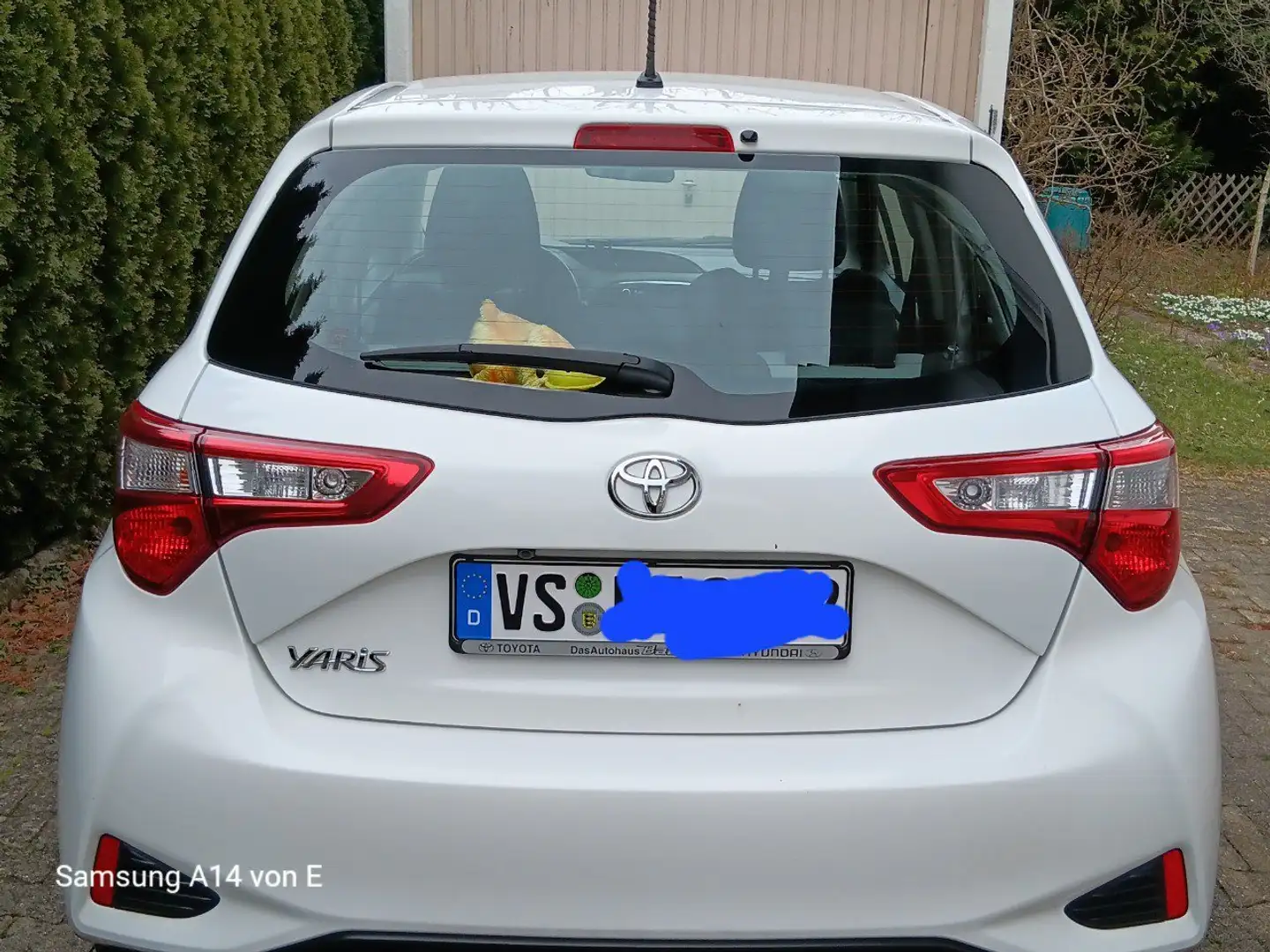 Toyota Yaris Yaris 1.0 VVT-i Weiß - 2