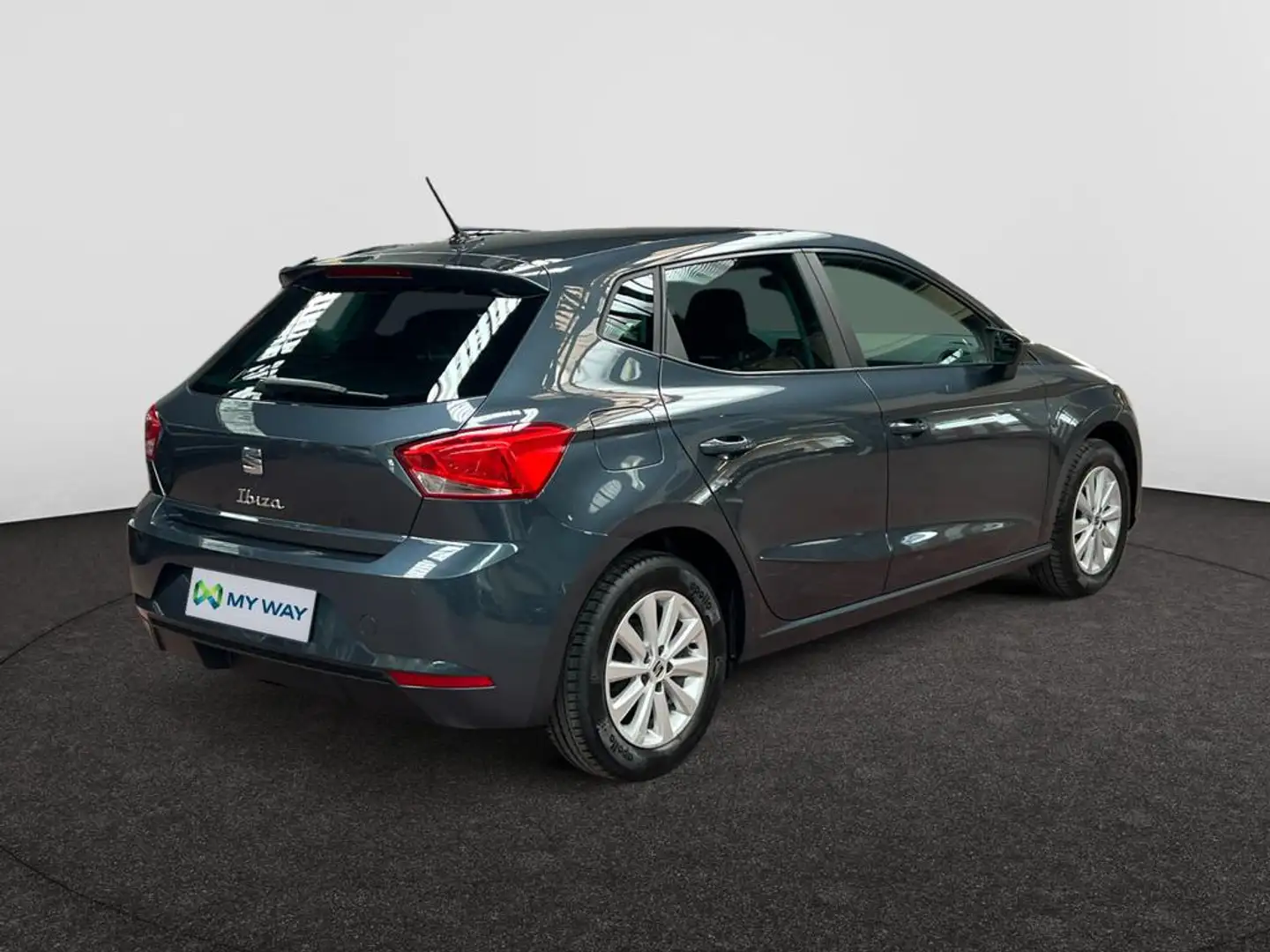 SEAT Ibiza Ibiza New Ibiza Move! Navi 1.0 MPI 80ch (59kW) Man Šedá - 2