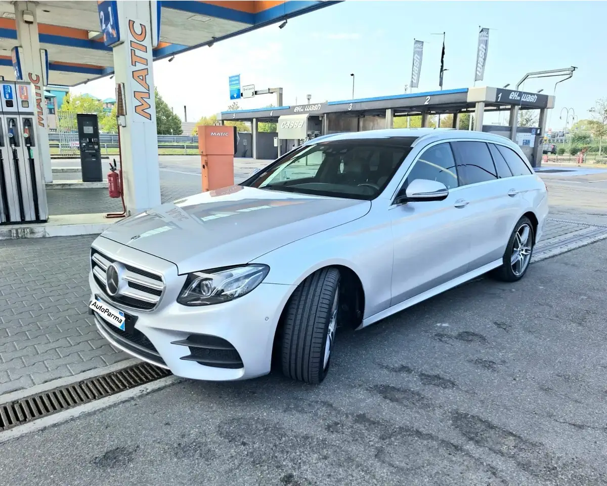 Mercedes-Benz E 220