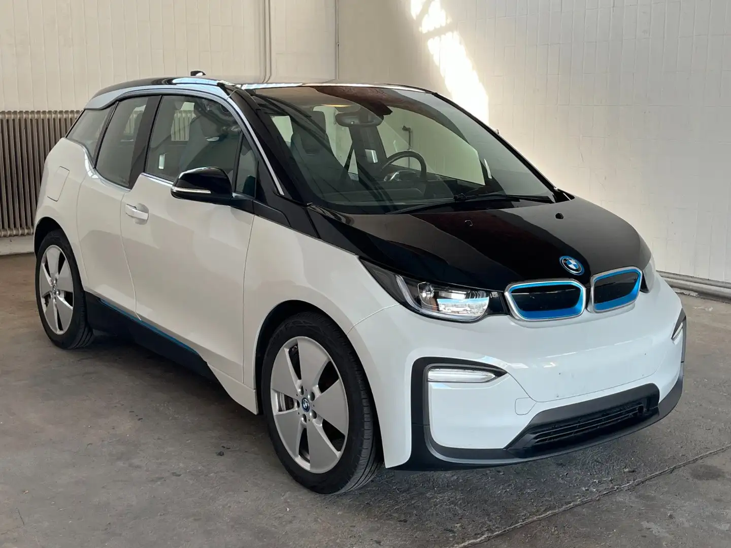 BMW i3 Basis*PDC*LED*MFL*BT*UNFALL* Weiß - 1
