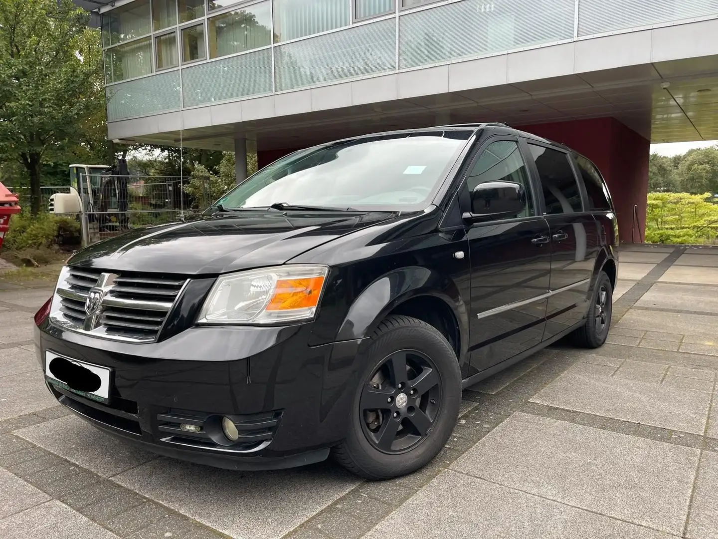 Dodge Grand Caravan 3.8 Automatik  7-Sitzer/LPG-GAS Schwarz - 1