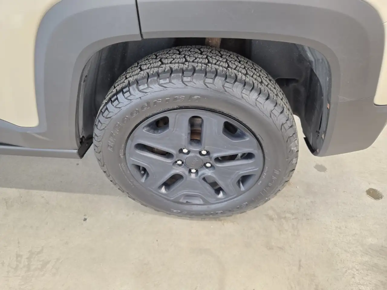 Jeep Renegade photo Jeep Renegade