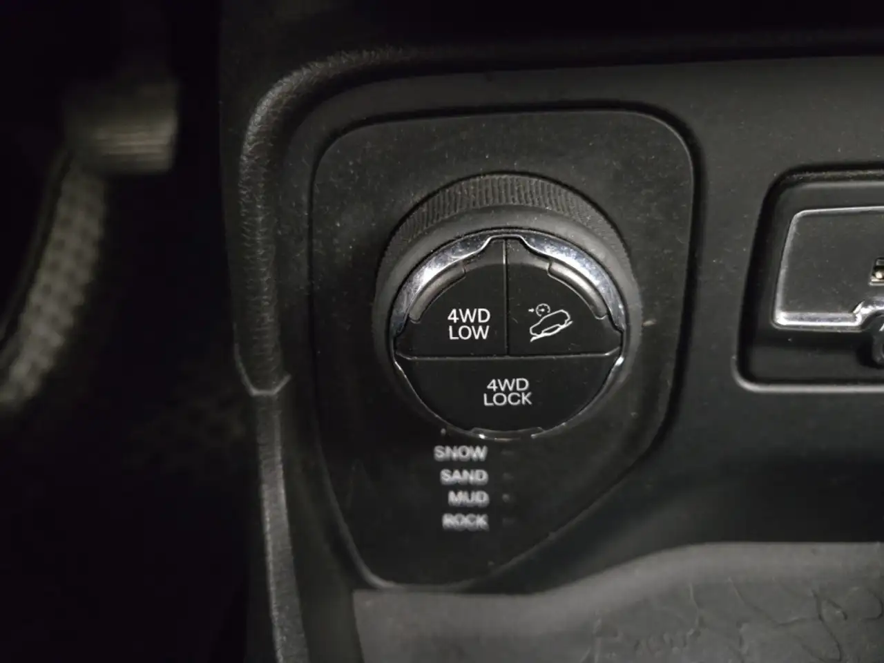 Jeep Renegade photo Jeep Renegade