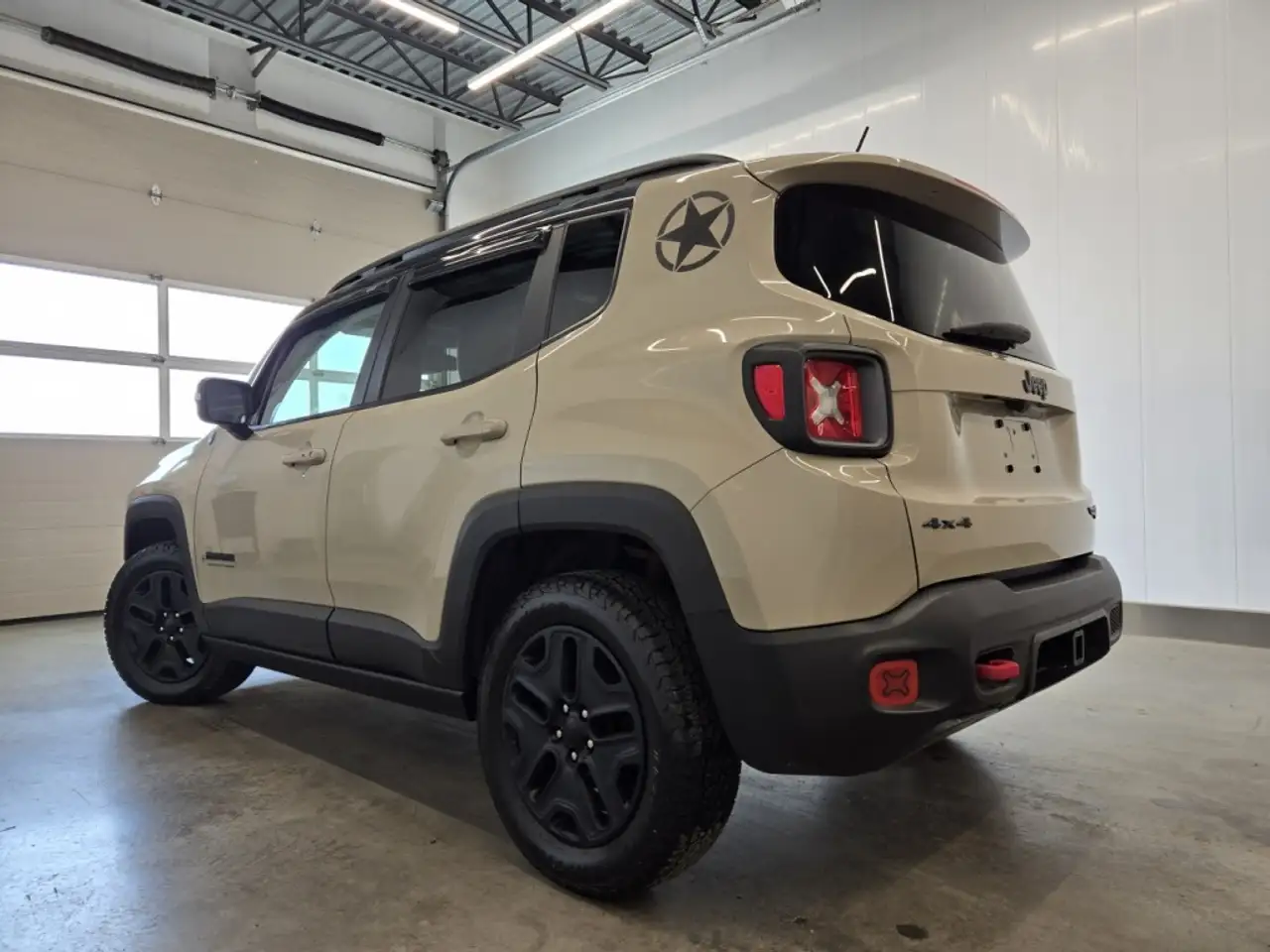 Jeep Renegade photo Jeep Renegade