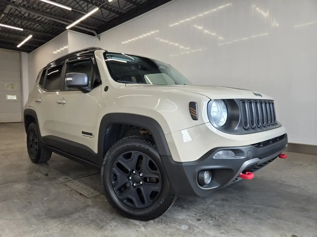 Jeep Renegade photo Jeep Renegade