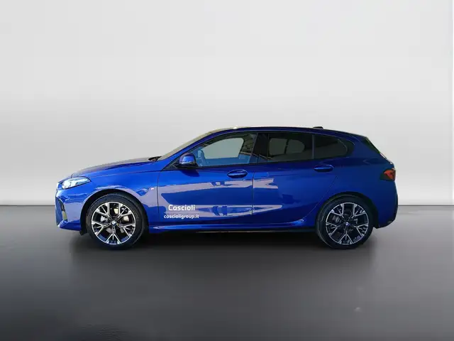 BMW 1 Series view 3