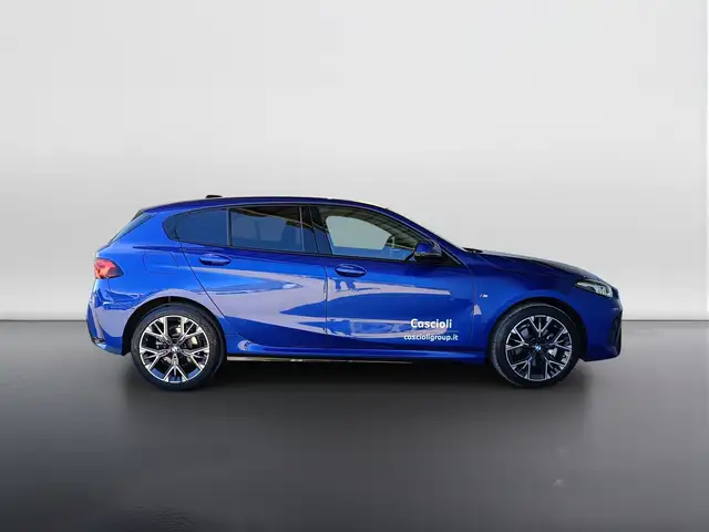 BMW 1 Series view 6