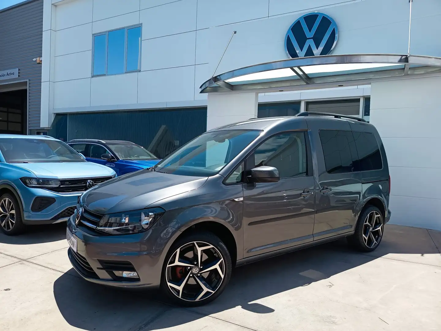 Volkswagen Caddy 1.4 TSI Trendline Grijs - 2