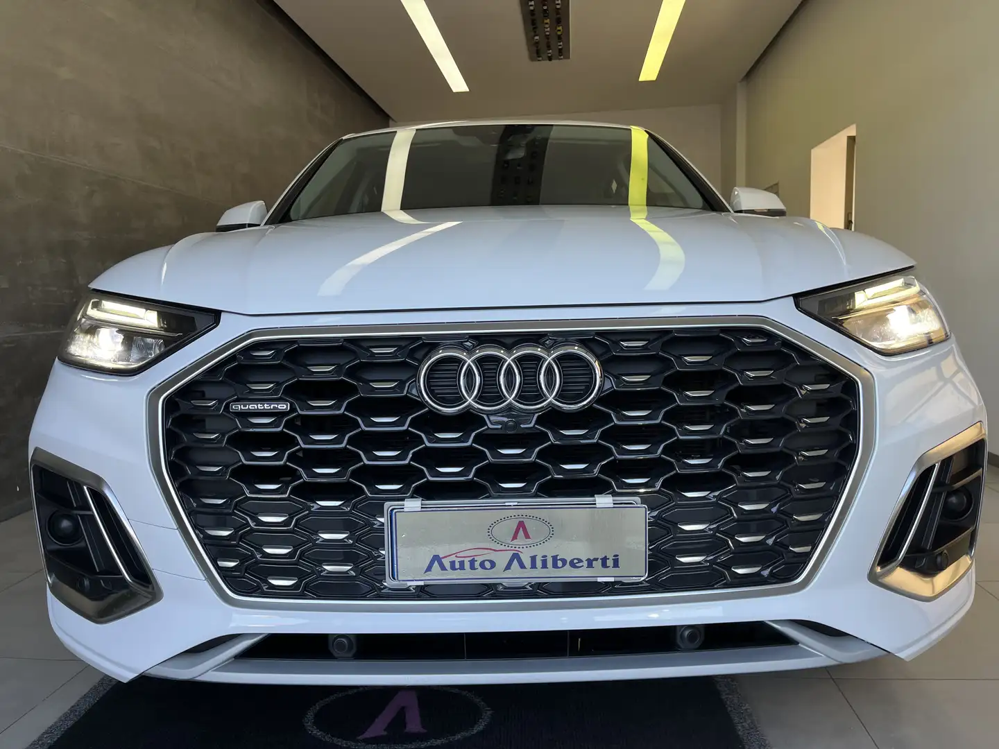 Audi Q5 Sportback 40 2.0 tdi S line quattro s-tronic Bianco - 2