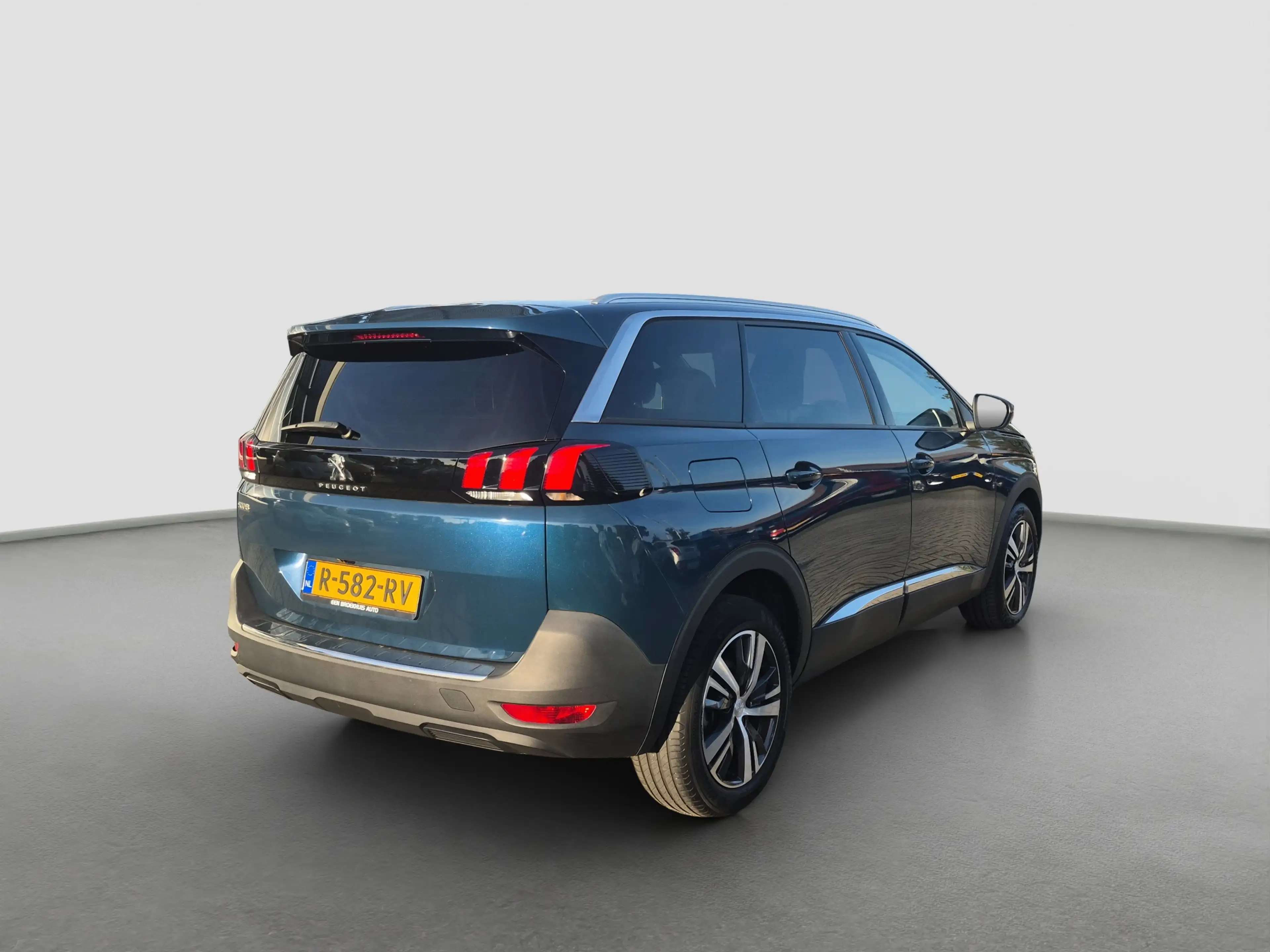 Peugeot 5008 1.2 PureTech Allure Pack Business 7 persoons | Cam — photo 5