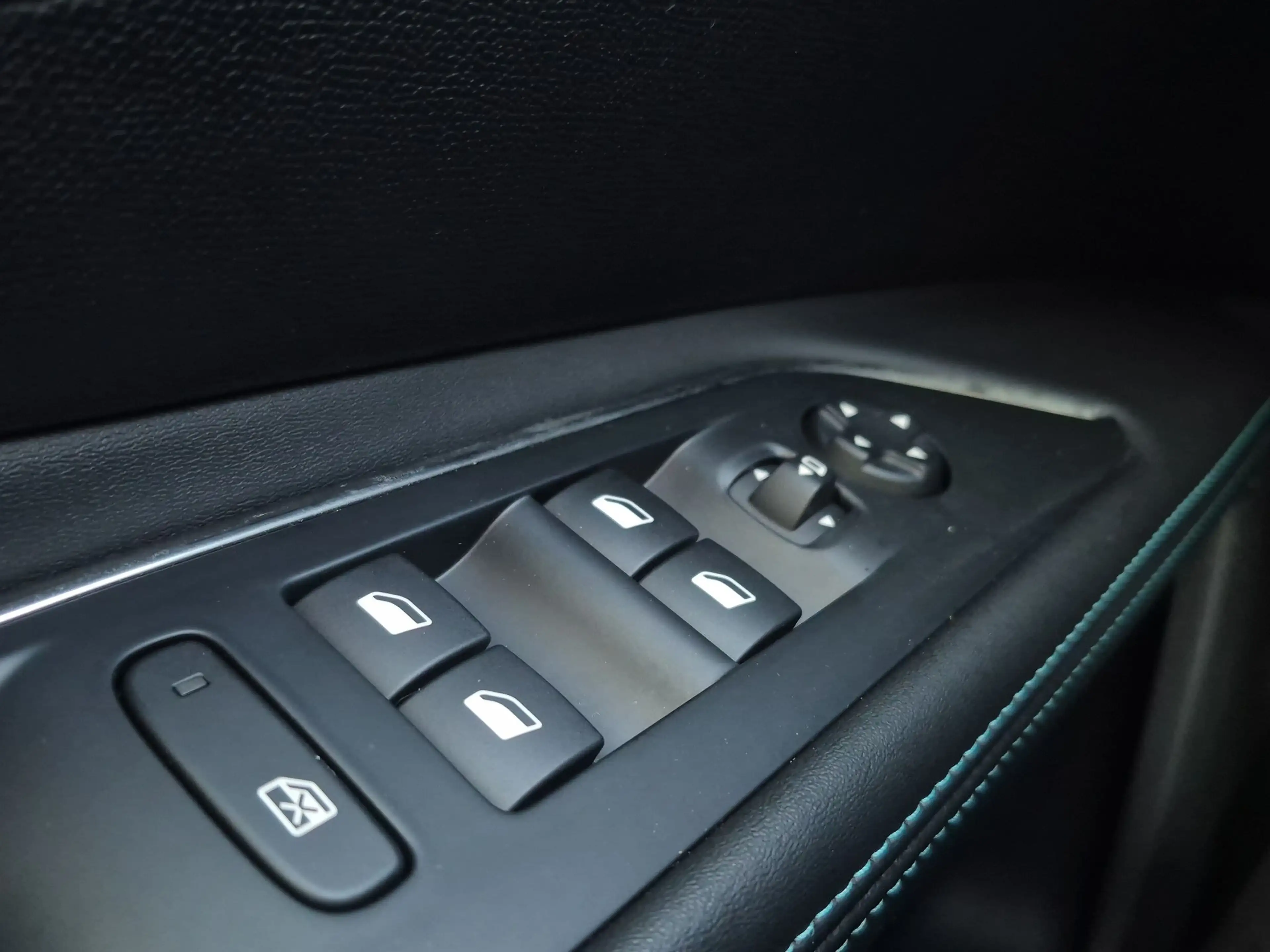 Peugeot 5008 1.2 PureTech Allure Pack Business 7 persoons | Cam — photo 31