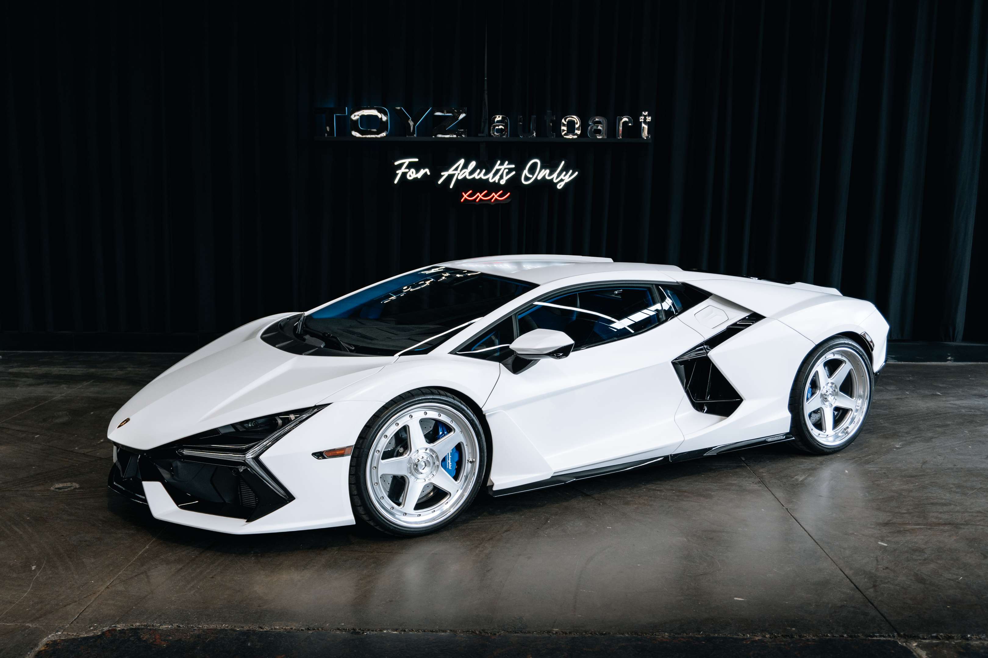 2025 Lamborghini Revuelto