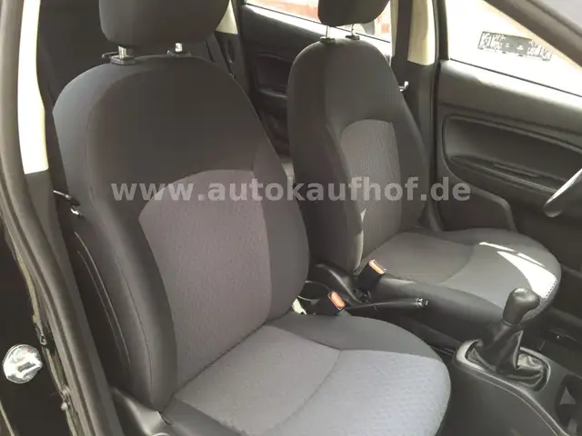 Mitsubishi Space Star view 10
