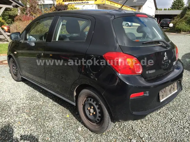 Mitsubishi Space Star view 6